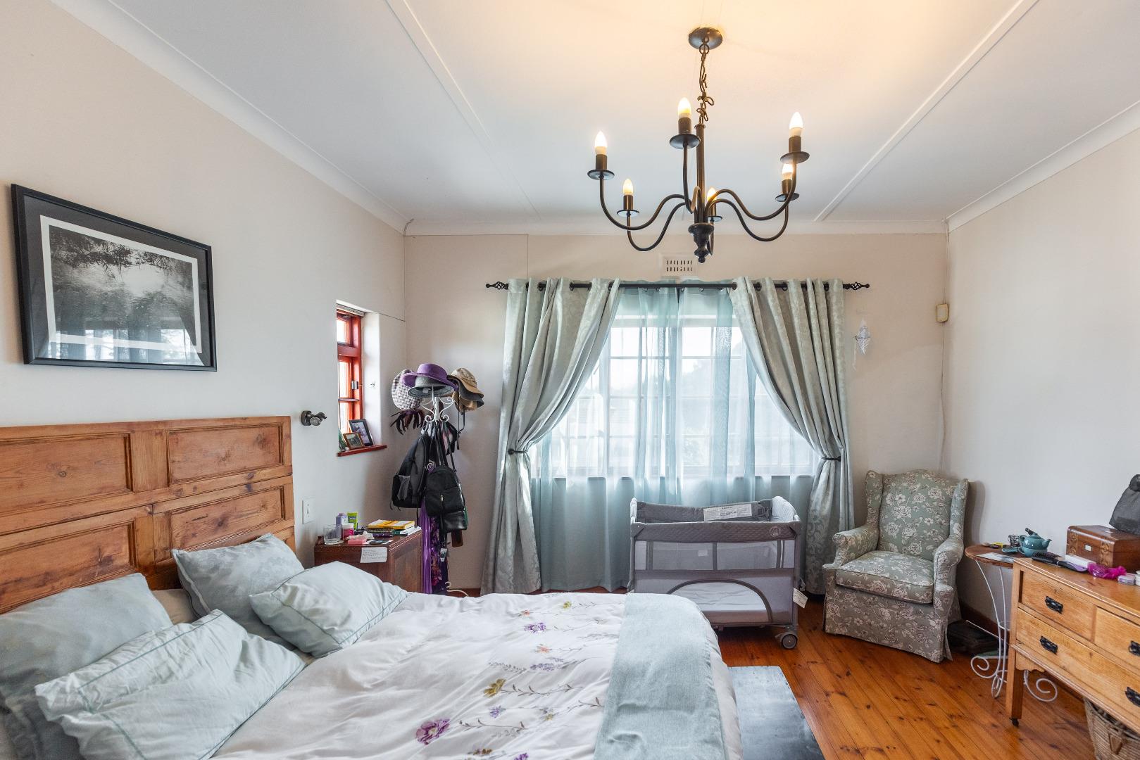 715500_10KingsWay_35.jpg