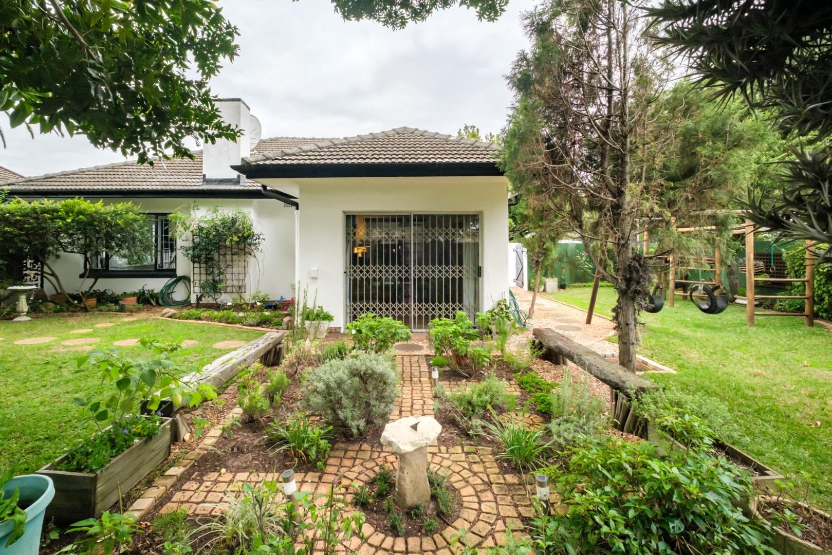 768661_Photos-4.jpg